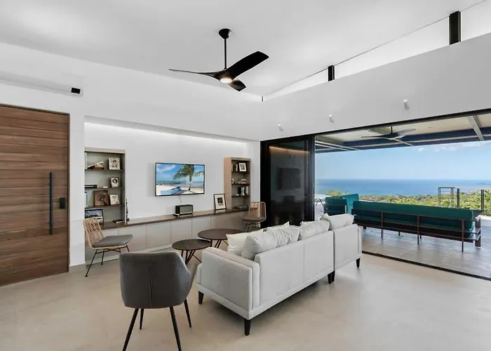 Сasa de vacaciones Luxurious Ultramodern With Private Suites, Infinity Pool, And Sweeping Ocean And Mountain Views Potrero (Guanacaste)