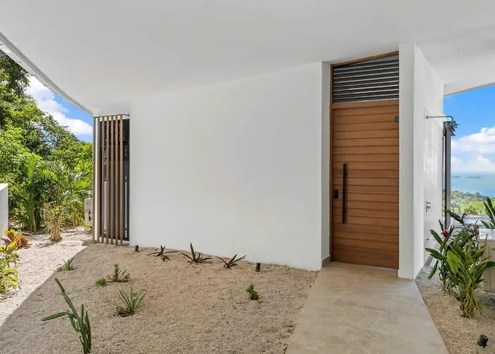 Сasa de vacaciones Luxurious Ultramodern With Private Suites, Infinity Pool, And Sweeping Ocean And Mountain Views *