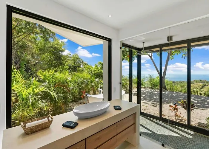 Luxurious Ultramodern With Private Suites, Infinity Pool, And Sweeping Ocean And Mountain Views Сasa de vacaciones Potrero (Guanacaste)